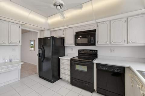 3300 S Ocean Boulevard #320-c, Highland Beach FL - photo 18 of 46