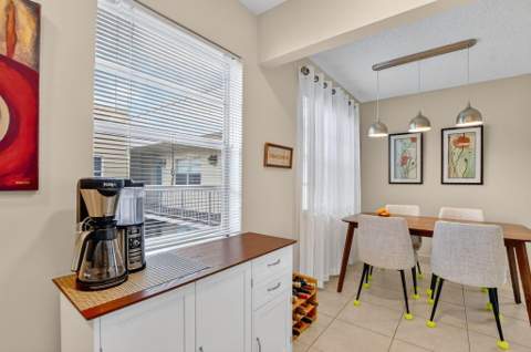 74 Burgundy B, Delray Beach FL - photo 9 of 64