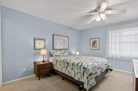 74 Burgundy B, Delray Beach FL - photo 16 of 64