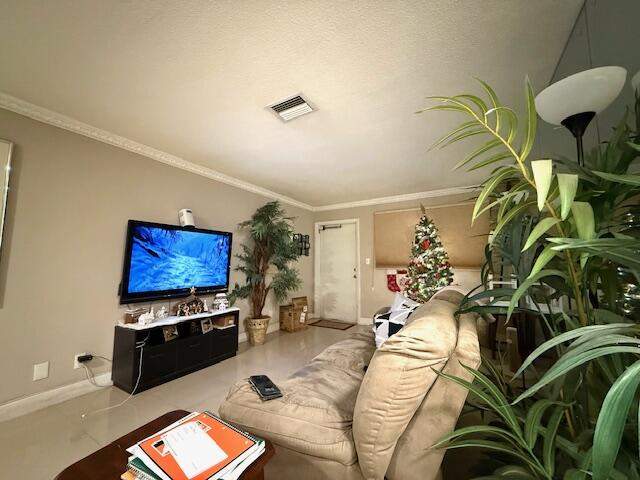 2 bedroom Condominium at 3930 Crystal Lake Drive #107, Crystal Lake 3930 Condo, Deerfield Beach — photo 5