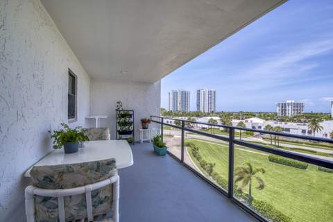 336 Golfview Road #518, North Palm Beach FL - photo 19 of 31
