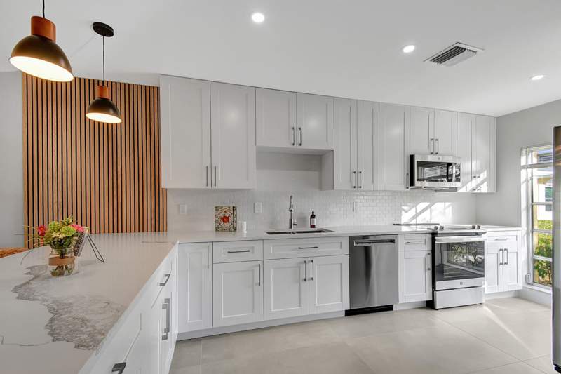 2 bedroom Villa at 13602 Via Flora #Apt C, Palm Greens / Palm Greens At Villa Del Ray Condo II, Delray Beach — photo 2