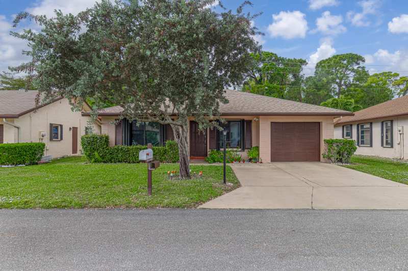 2 bedroom Single Family Residence at 6335 Tall Cypress Circle, Buttonwood 2, Greenacres — photo 1
