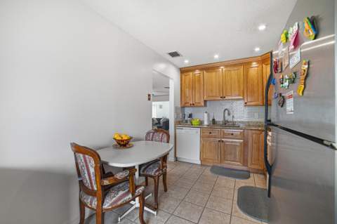 6335 Tall Cypress Circle, Greenacres FL - photo 11 of 31