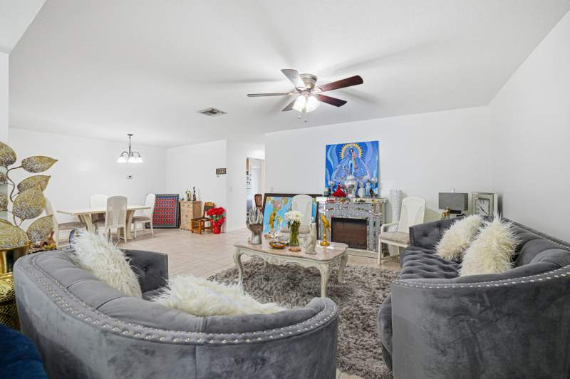 2 bedroom Single Family Residence at 6335 Tall Cypress Circle, Buttonwood 2, Greenacres — photo 4