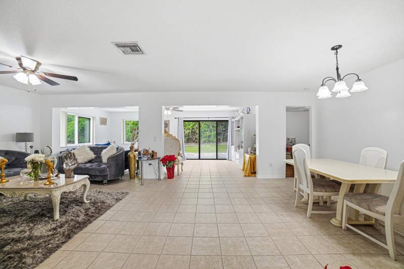 2 bedroom Single Family Residence at 6335 Tall Cypress Circle, Buttonwood 2, Greenacres — photo 5