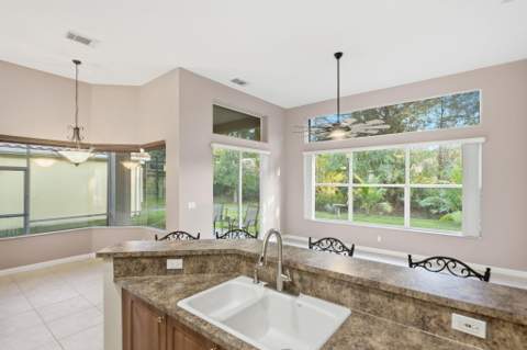 665 SW Lake Charles Circle, FL - photo 12 of 59