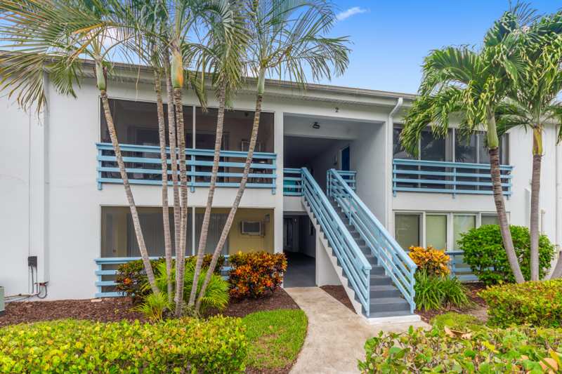 1 bedroom Condominium at 11000 S Ocean Drive #2-2, Villa Del Sol Condominium, Jensen Beach — photo 1