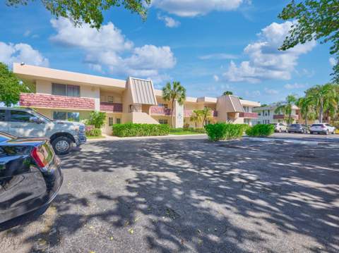 3001 S Palm Aire Drive #107, Pompano Beach FL - photo 6 of 47