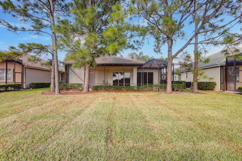 2 bedroom Single Family Residence at 8929 First Tee Road, Pod 33 At The Reserve Phase 1 Kingsmill, Port St. Lucie — photo 2