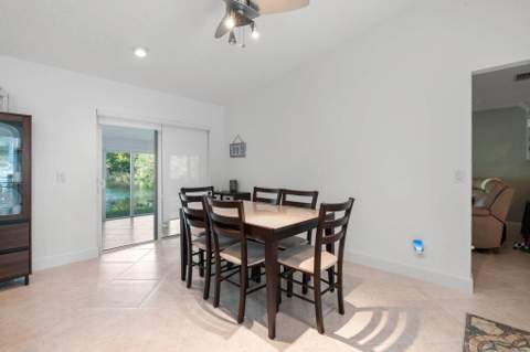 288 NW 39th Way, Deerfield Beach FL - photo 8 of 36