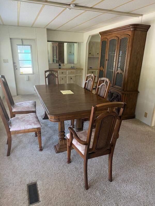 2 bedroom Manufactured Home at 4 E East Caribbean, Spanish Lakes Golf Village, Port St. Lucie — photo 5
