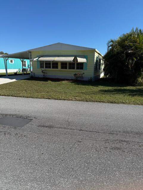 2 bedroom Manufactured Home at 4 E East Caribbean, Spanish Lakes Golf Village, Port St. Lucie — photo 2