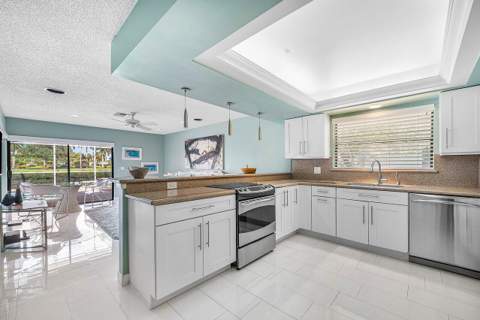 4705 Tree Fern Drive, Delray Beach FL - photo 16 of 57