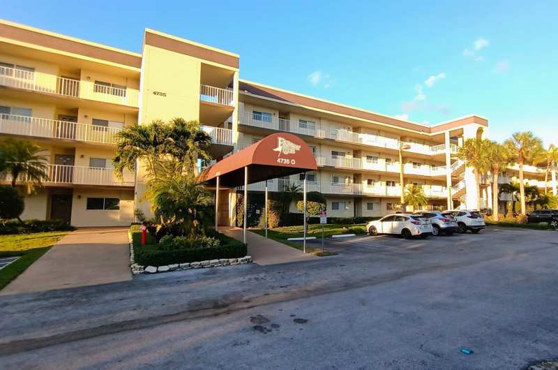 2 bedroom Condominium at 4735 E Lucerne Lakes Boulevard #413, Fairway Club Condo, Lake Worth — photo 1