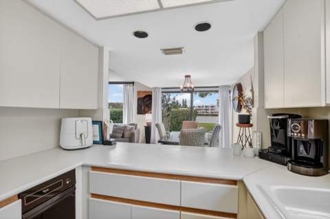 1111 George Bush Boulevard #L, Delray Beach FL - photo 16 of 73