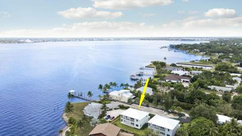 1013 NE Orange Avenue, Jensen Beach FL - photo 13 of 71