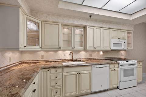 11390 Twelve Oaks Way #420, North Palm Beach FL - photo 10 of 30