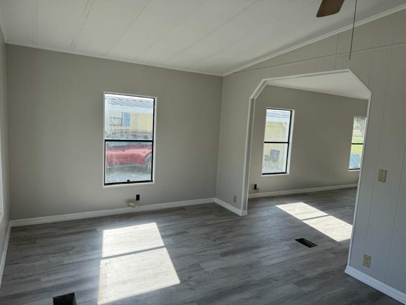 2 bedroom Manufactured Home at 43 Las Casitas Court, Spanish Lakes Country Club, Fort Pierce — photo 4