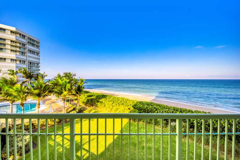 3 bedroom Condominium at 8650 S Ocean Drive #301, Regency Island Dunes Condominium, Jensen Beach — photo 1