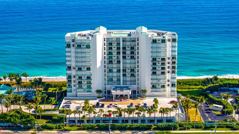 3 bedroom Condominium at 8650 S Ocean Drive #301, Regency Island Dunes Condominium, Jensen Beach — photo 2