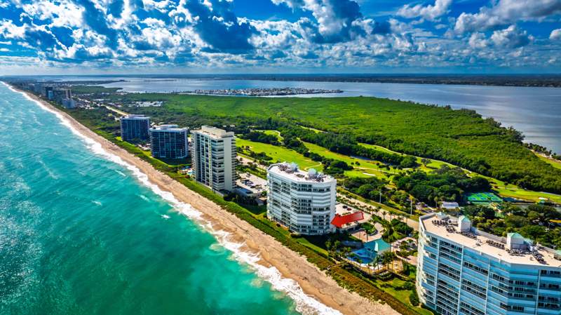 3 bedroom Condominium at 8650 S Ocean Drive #301, Regency Island Dunes Condominium, Jensen Beach — photo 4