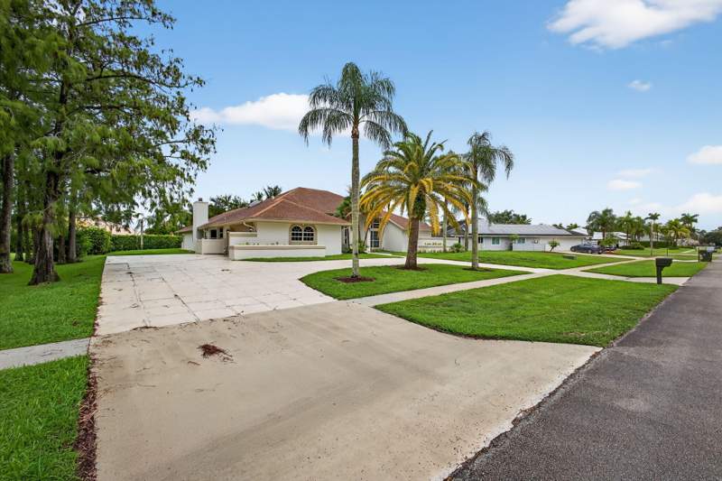 5 bedroom Single Family Residence at 1295 Longlea Terrace, Meadow Wood Of The Landings At Wellingto, Wellington — photo 3