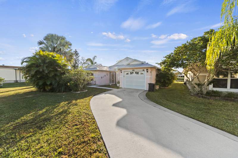 2 bedroom Single Family Residence at 14191 Cisne Circle, Spanish Lakes Fairways NE Phase, Fort Pierce — photo 2
