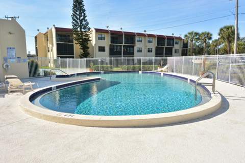 2050 Oleander Boulevard #5-306, Fort Pierce FL - photo 9 of 46