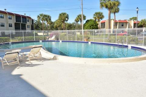 2050 Oleander Boulevard #5-306, Fort Pierce FL - photo 10 of 46