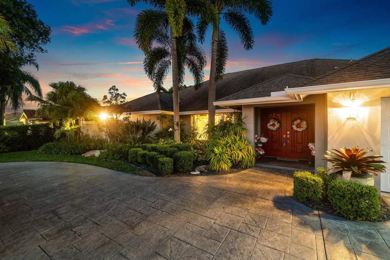 5 bedroom Single Family Residence at 2063 Amesbury Circle, Greenview Shores 2 Of Wellington, Wellington — photo 5