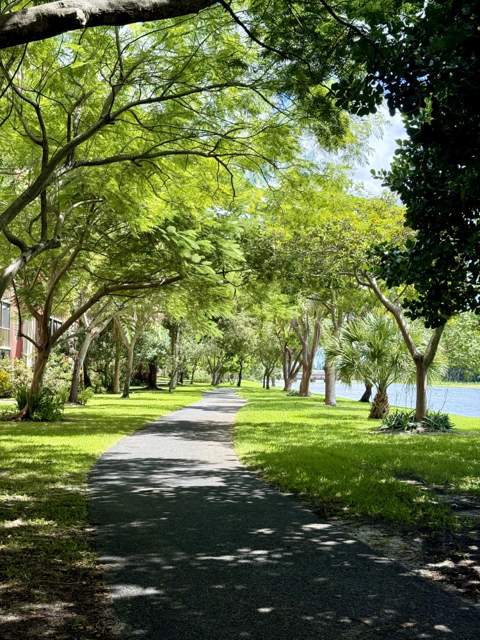 2202 S Cypress Bend Drive #101, Pompano Beach FL - photo 19 of 37
