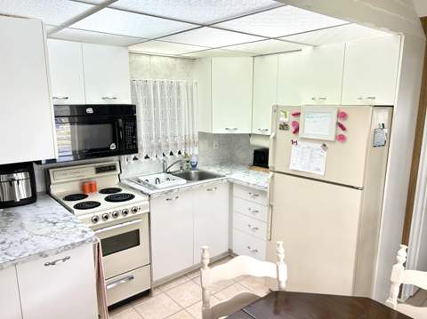 875 NE 48 Th St #Lot 356, Deerfield Beach FL - photo 13 of 28