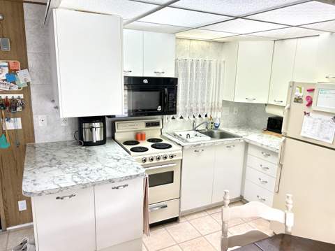 875 NE 48 Th St #Lot 356, Deerfield Beach FL - photo 16 of 28