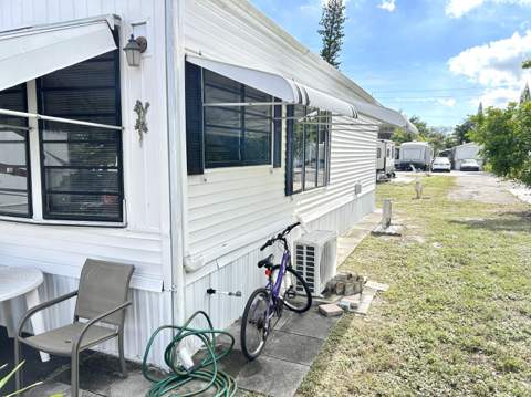 875 NE 48 Th St #Lot 356, Deerfield Beach FL - photo 21 of 28
