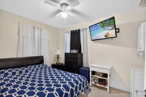 621 50th Street, West Palm Beach FL - photo 8 of 17