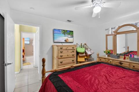 621 50th Street, West Palm Beach FL - photo 11 of 17