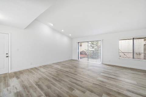 905 NW 22nd Avenue, Delray Beach FL - photo 20 of 37