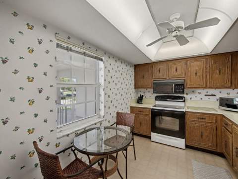 1205 Sandy Lane #246, Singer Island FL - photo 6 of 30