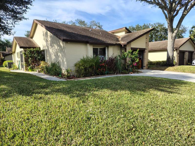 3 bedroom Villa at 125 Ramblewood Circle, Village Walk, Royal Palm Beach — photo 2
