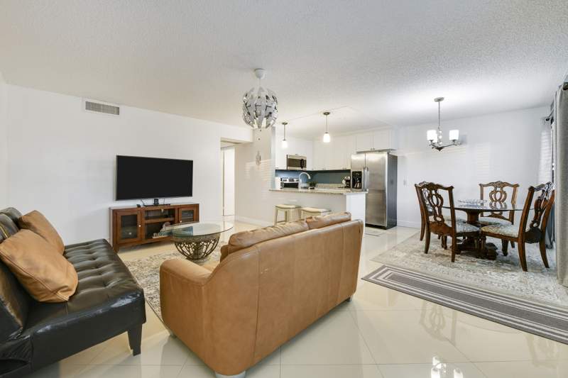 2 bedroom Condominium at 3100 Springdale Boulevard #314, Regal Palms Eaton Condo, Palm Springs — photo 4