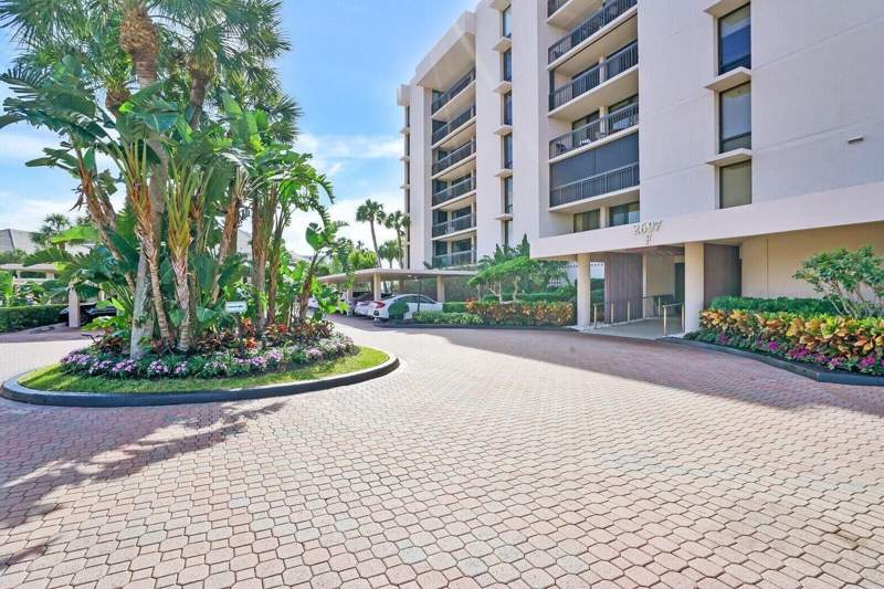2 bedroom Condominium at 2697 N Ocean Boulevard #F-604, Yacht & Racquet Club Of Boca Raton Condo, Boca Raton — photo 4
