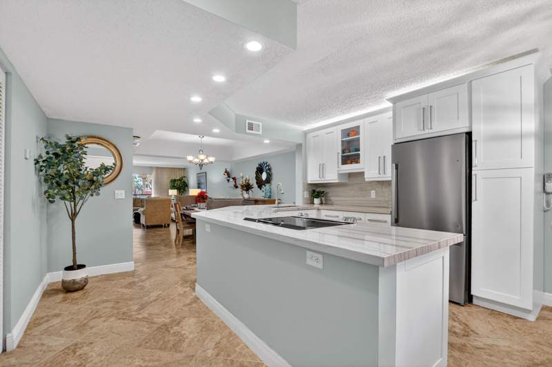 2 bedroom Condominium at 23345 Carolwood Lane #205, Pines of Boca Barwood I & II, Boca Raton — photo 4