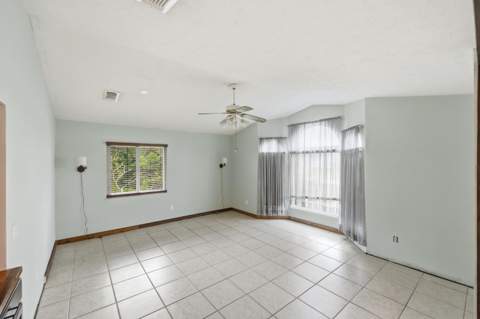 381 SW Lucero Drive, Port St. Lucie FL - photo 6 of 37