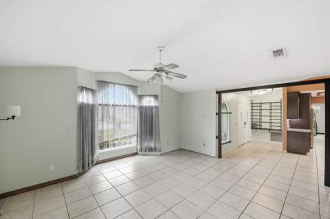 381 SW Lucero Drive, Port St. Lucie FL - photo 8 of 37