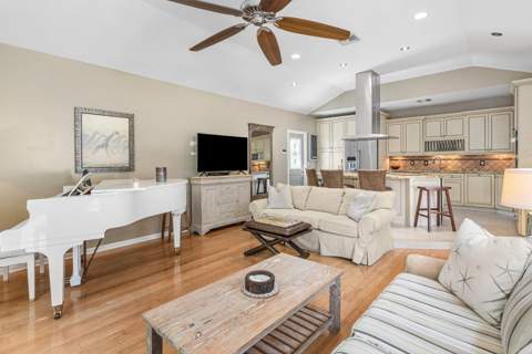 802 NE 2nd Street, Delray Beach FL - photo 20 of 53
