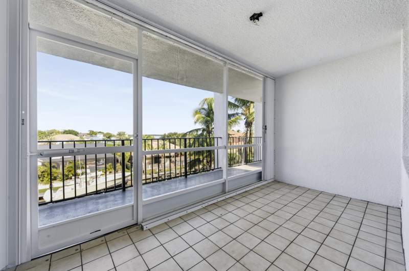 2 bedroom Condominium at 109 Paradise Harbour Blvd #415, Schooner Bay Condo, North Palm Beach — photo 4