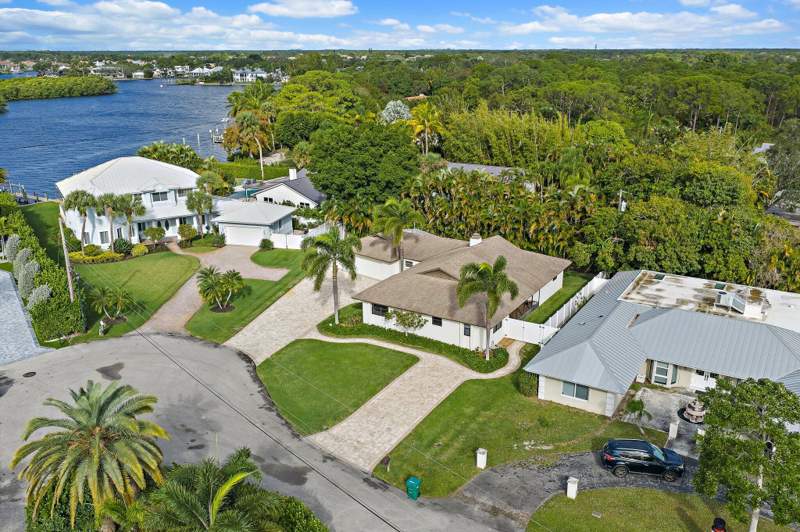 3 bedroom Single Family Residence at 348 River Drive, Tequesta Country Club, Tequesta — photo 5