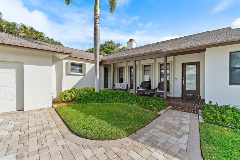 3 bedroom Single Family Residence at 348 River Drive, Tequesta Country Club, Tequesta — photo 2