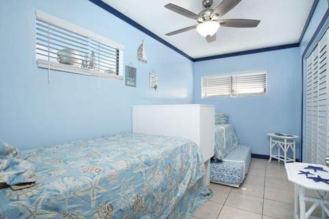 2902 Essex Drive, Fort Pierce FL - photo 19 of 35